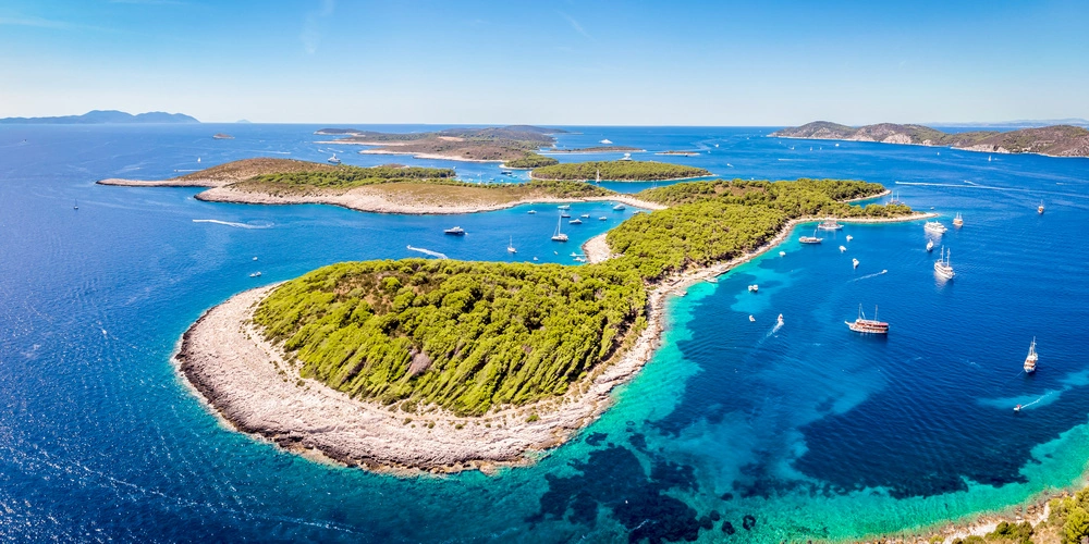 Mini Cruising around Pakleni Islands